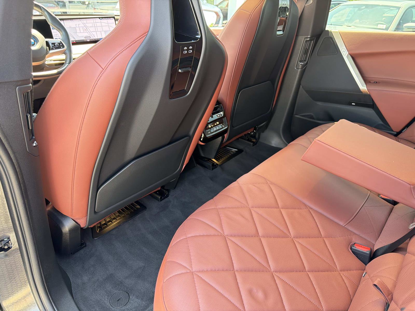 Certified 2023 BMW iX xDrive50 w/ Sport Package image 9