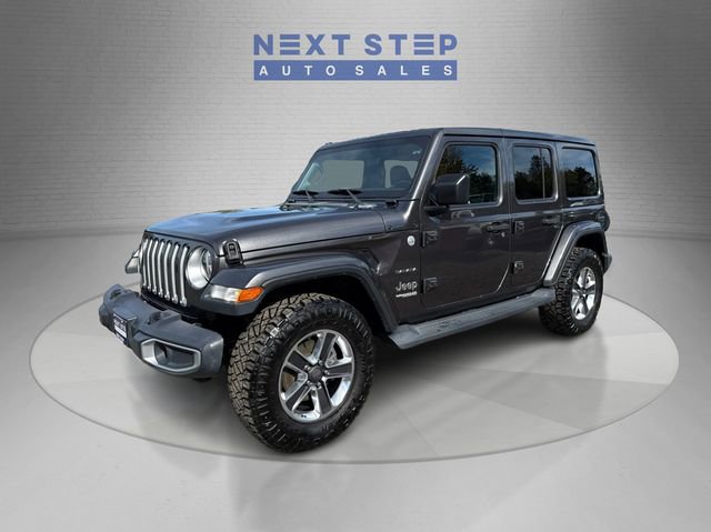 Used 2018 Jeep Wrangler Unlimited Sahara AWD/4WD image 3