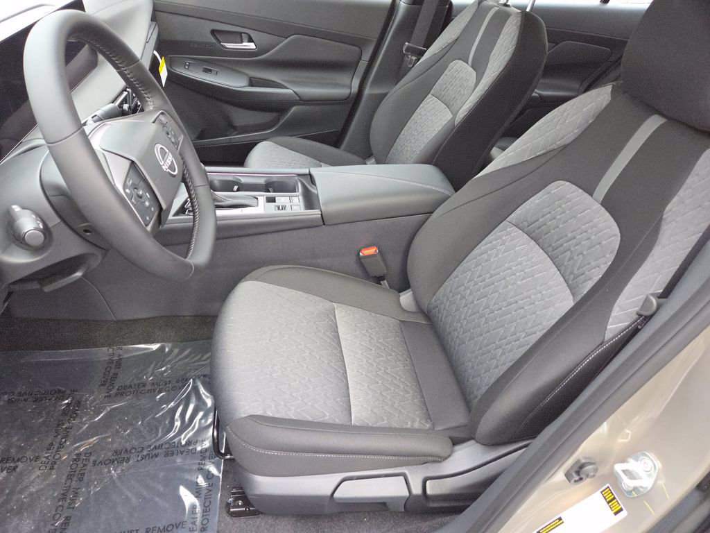 New 2026 Nissan Sentra SV w/ SV Convenience Package FWD image 31