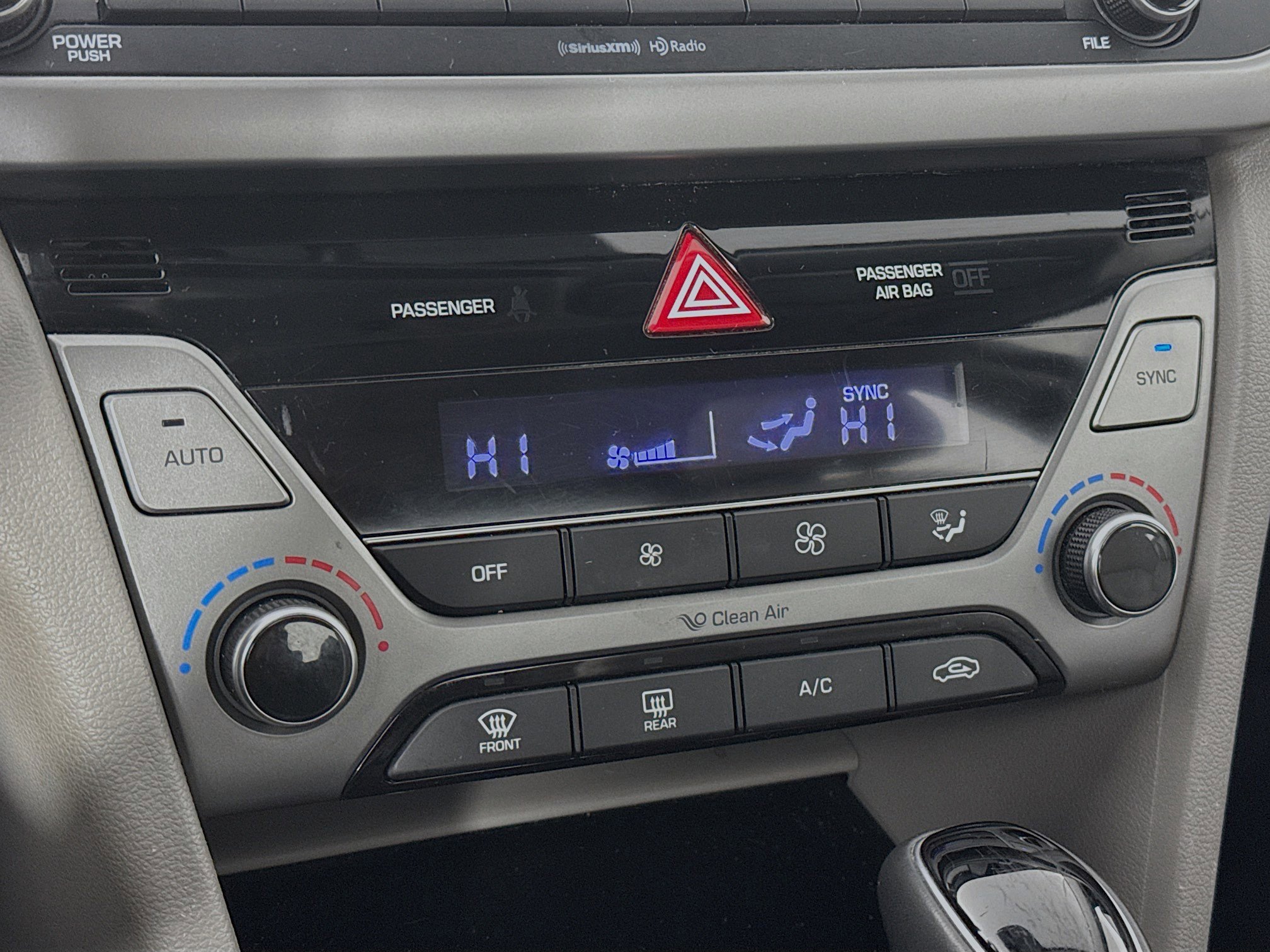 Used 2018 Hyundai Elantra Value Edition w/ Cargo Package image 15