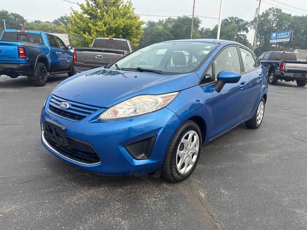 Used 2011 Ford Fiesta S FWD image 2
