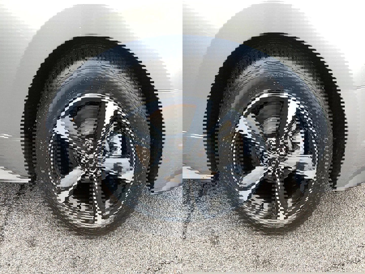 Used 2023 Ford Mustang Coupe image 10