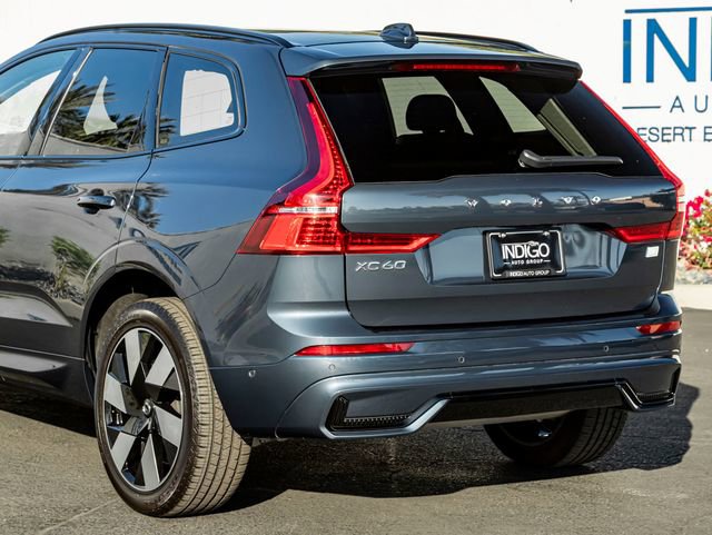 Used 2024 Volvo XC60 T8 Plus w/ Climate Package image 10
