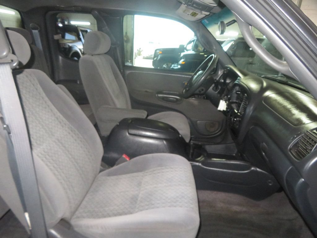 Used 2004 Toyota Tundra SR5 RWD image 32