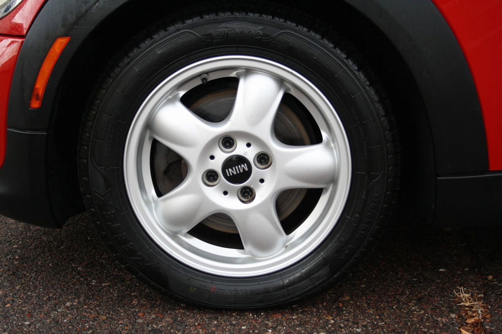 Used 2010 MINI Cooper Hardtop image 21