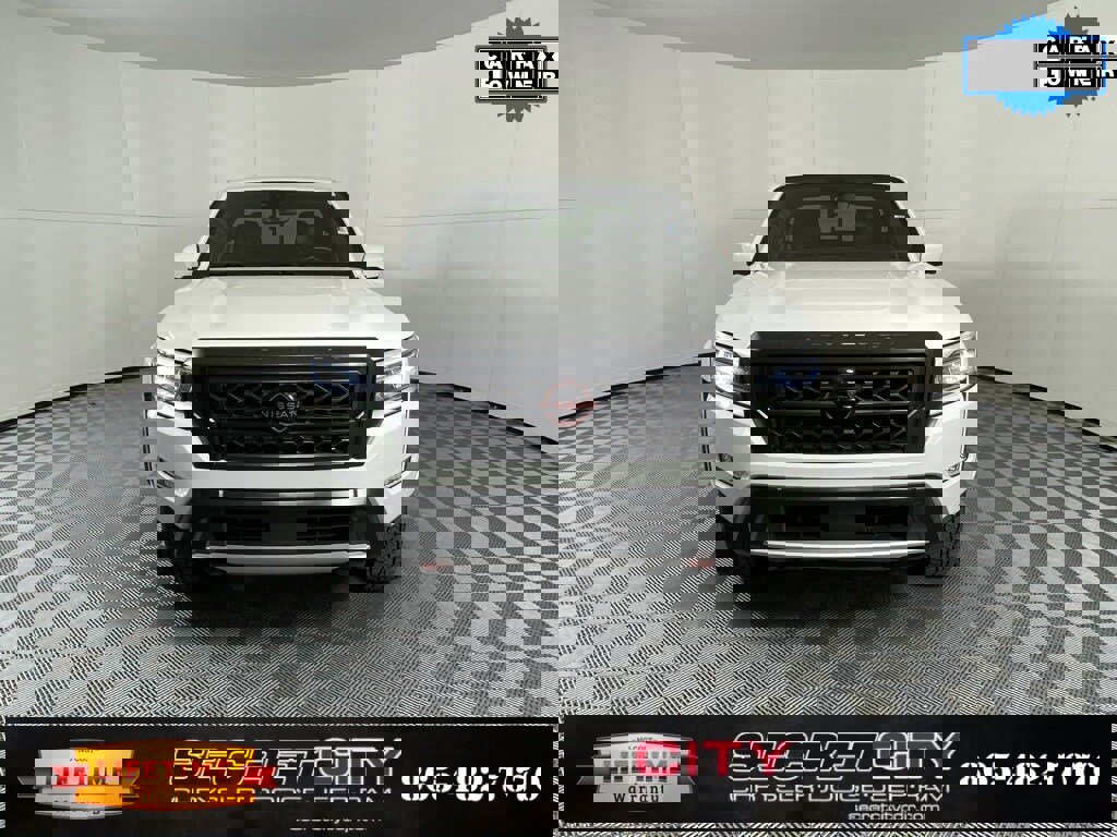 Used 2023 Nissan Frontier PRO-4X w/ Pro-4X Premium Package image 2