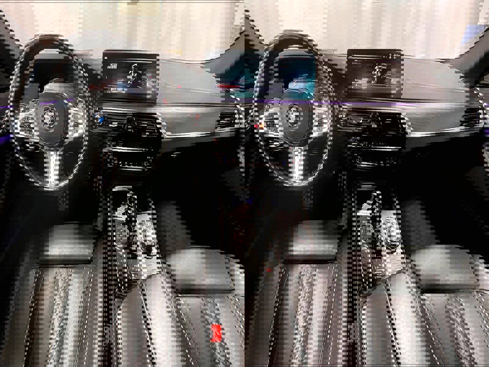 Used 2022 BMW M550i xDrive w/ Executive Package image 21