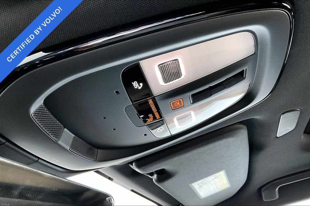 Certified 2026 Volvo XC60 B5 Plus AWD/4WD image 31