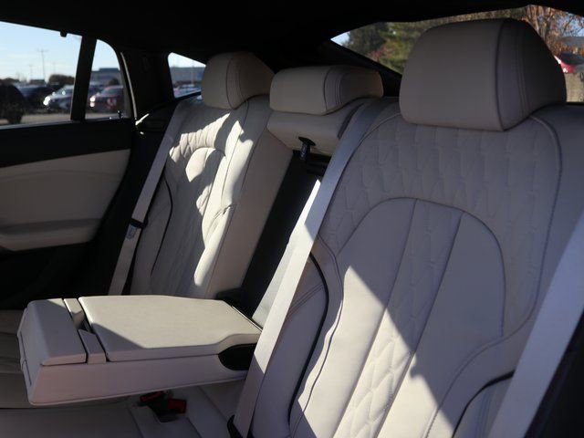 New 2026 BMW X6 M60i image 28
