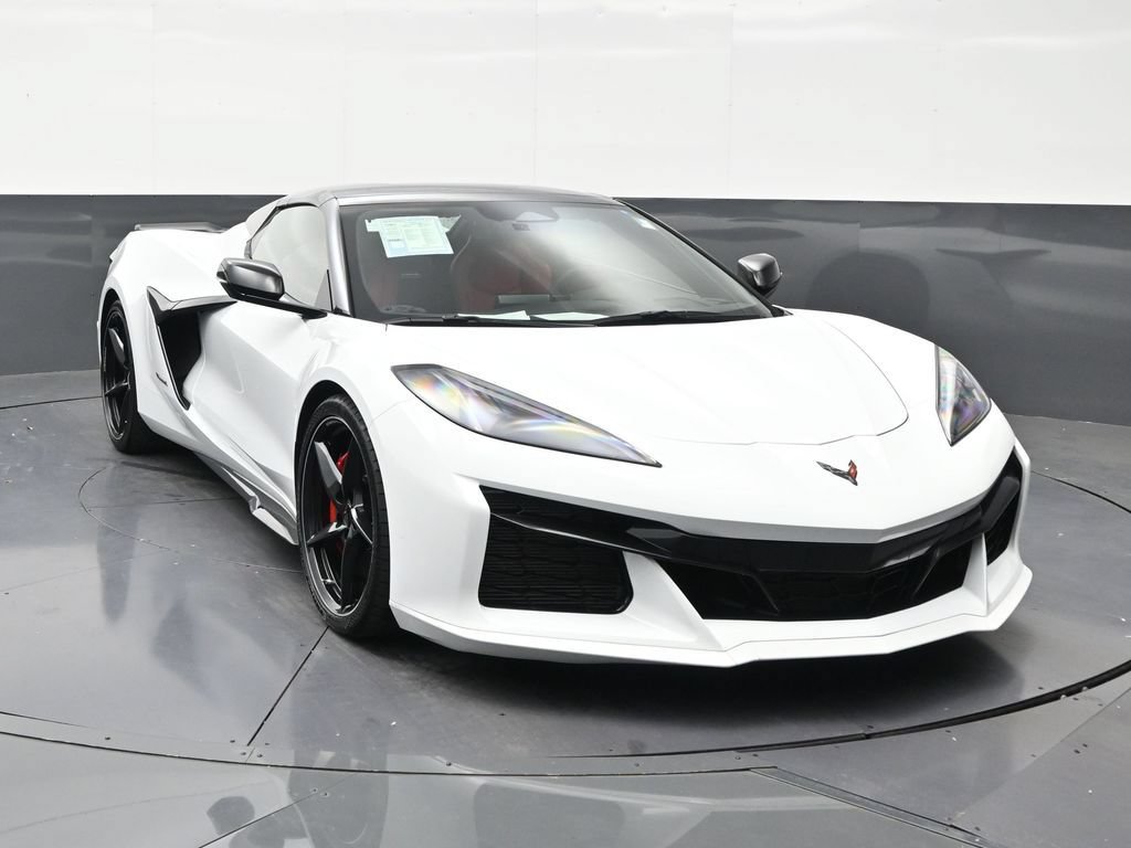 Used 2025 Chevrolet Corvette E-Ray AWD/4WD image 7