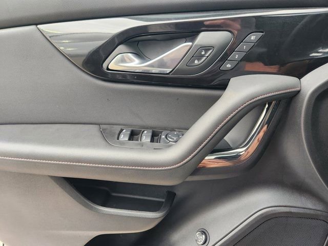 Used 2025 Chevrolet Blazer RS w/ Enhanced Convenience Package image 24