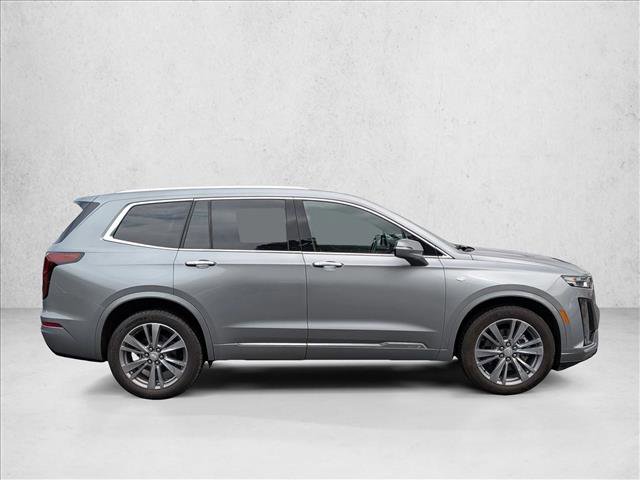 Used 2025 Cadillac XT6 Premium Luxury FWD image 4