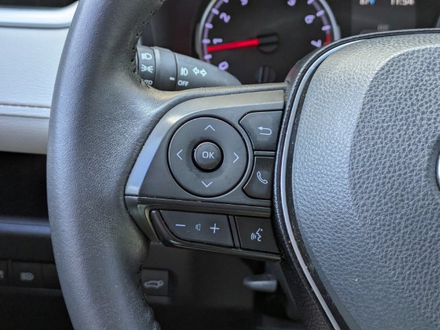 Used 2021 Toyota RAV4 XLE Premium FWD image 27