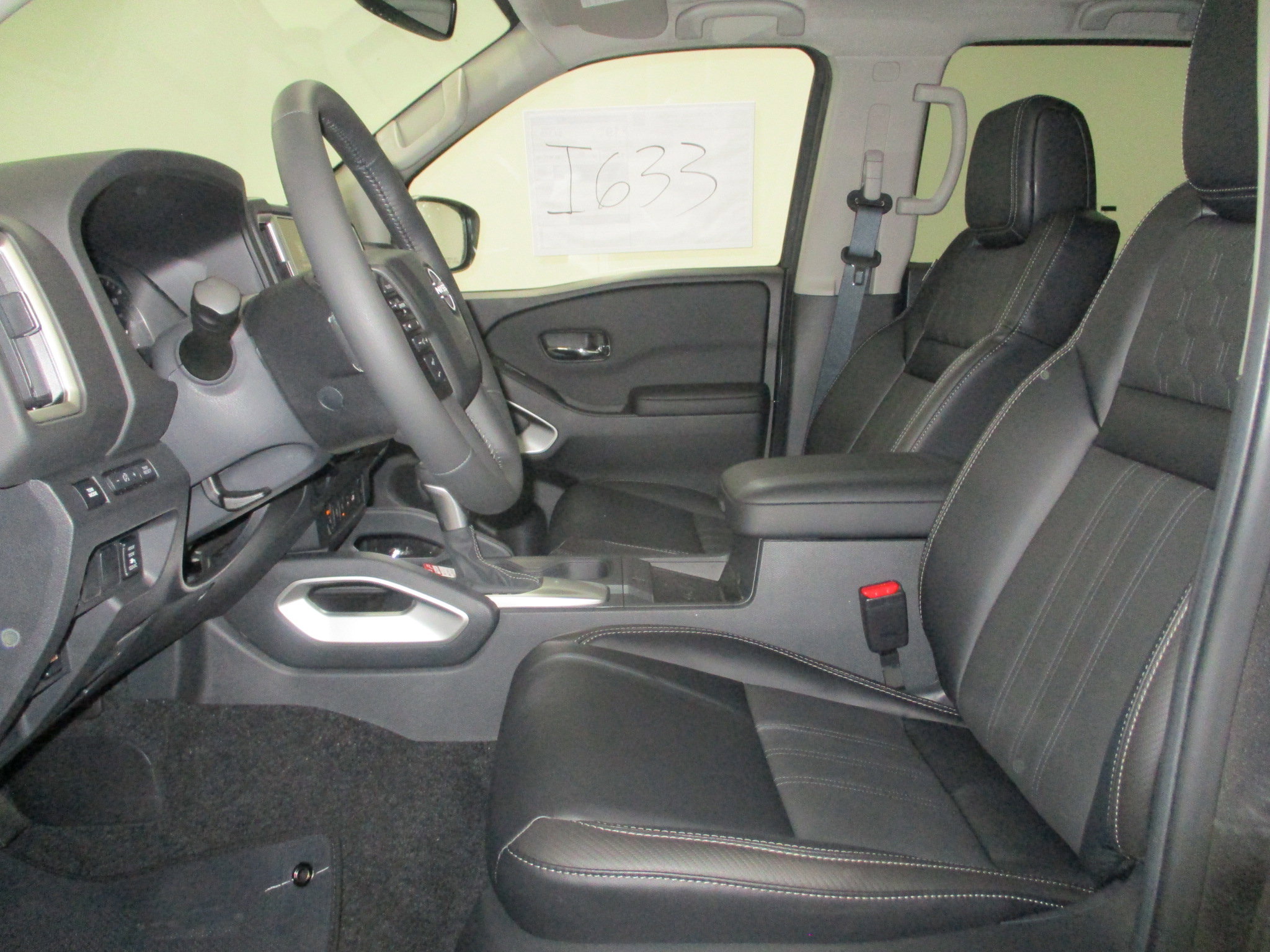 New 2025 Nissan Frontier SL image 14