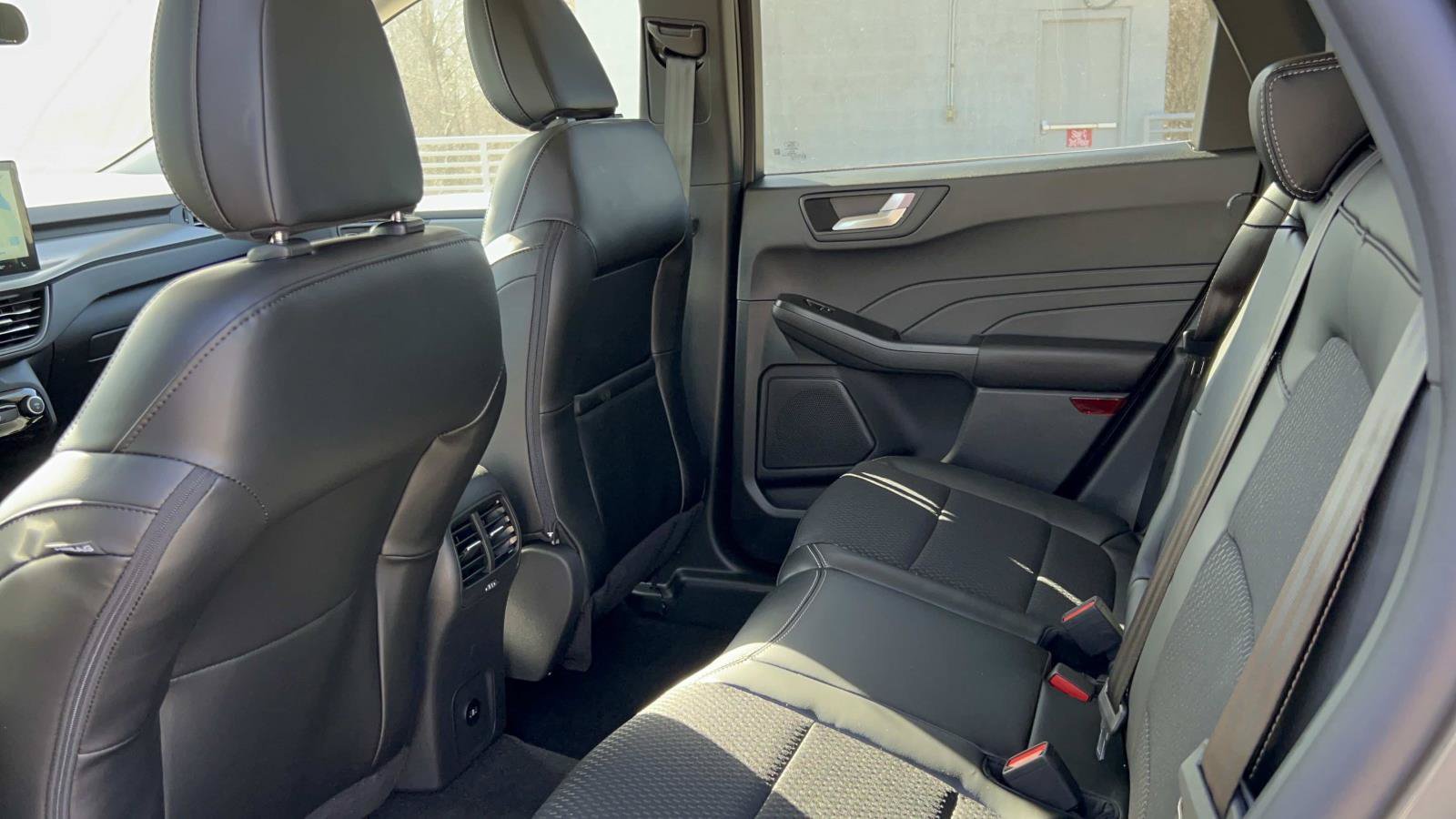 New 2025 Ford Escape SE FWD image 8