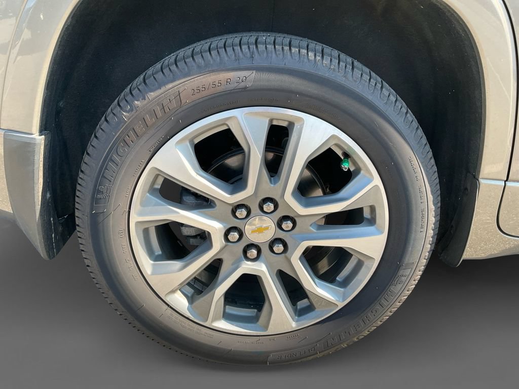 Used 2020 Chevrolet Traverse Premier AWD/4WD image 10
