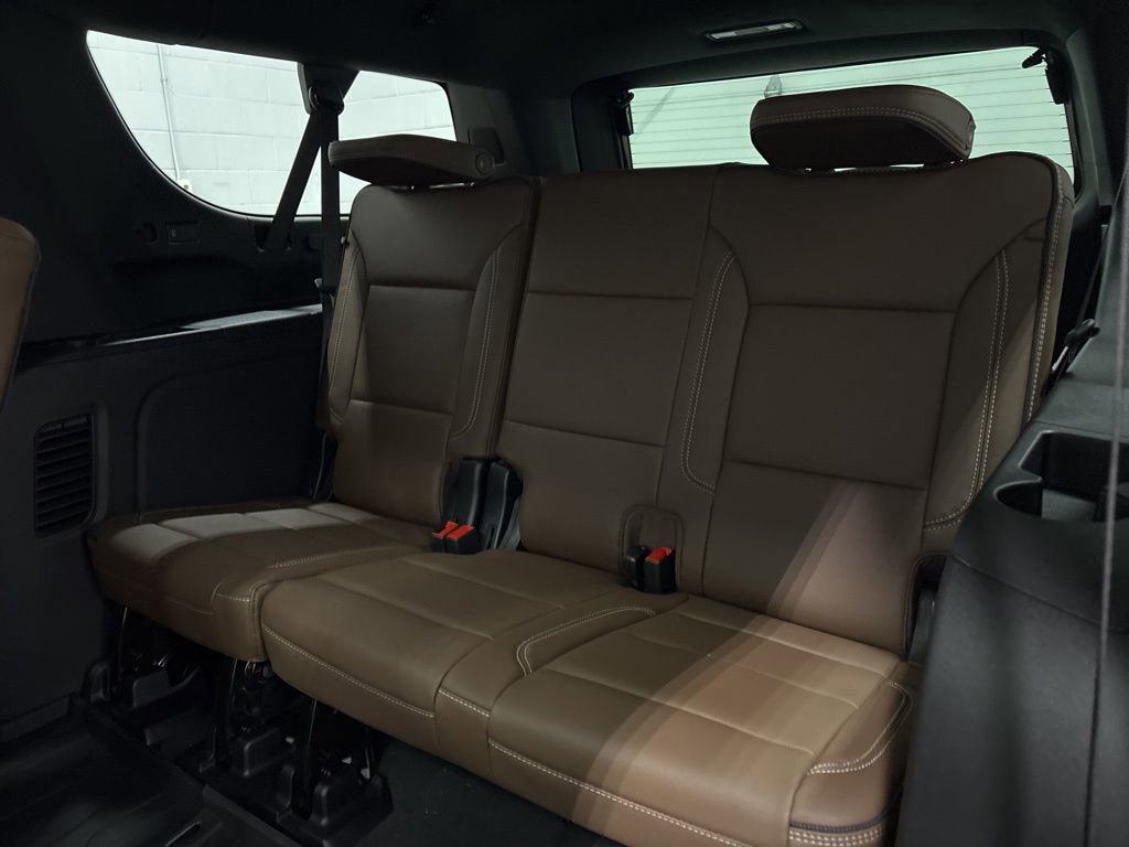 New 2026 Chevrolet Suburban High Country image 29