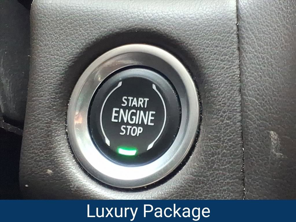 Certified 2021 Chevrolet Tahoe Z71 w/ Z71 Off-Road Package AWD/4WD image 8