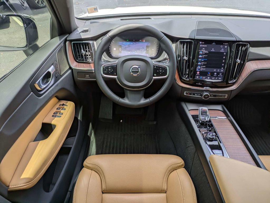 Used 2024 Volvo XC60 B5 Ultimate w/ Protection Package Premier AWD/4WD image 20
