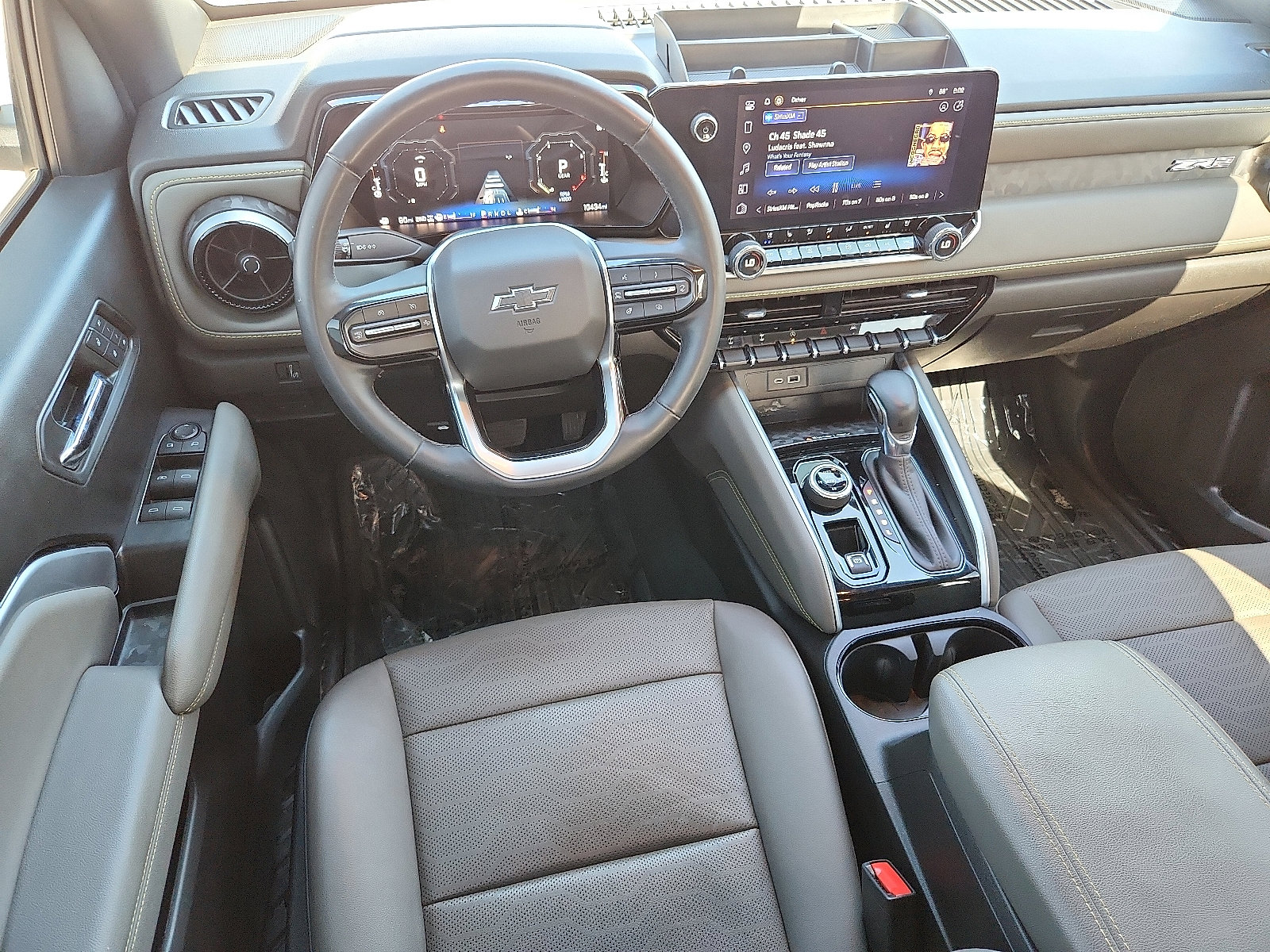 Used 2024 Chevrolet Colorado ZR2 w/ ZR2 Bison Edition image 11