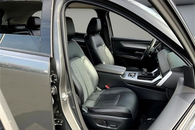 Used 2025 MAZDA CX-90 3.3 Turbo w/ Preferred Package image 30