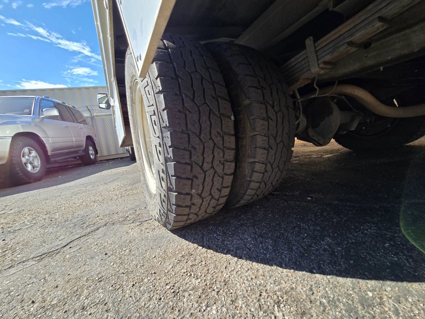Used 2012 GMC Savana 3500 RWD image 16
