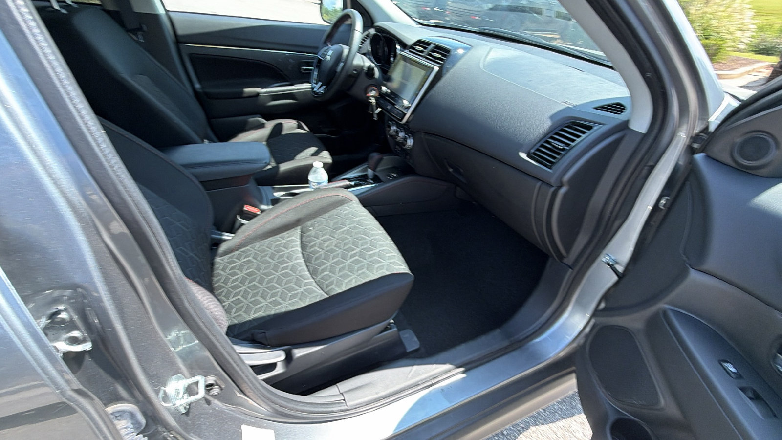 Used 2025 Mitsubishi Outlander Sport AWD image 19