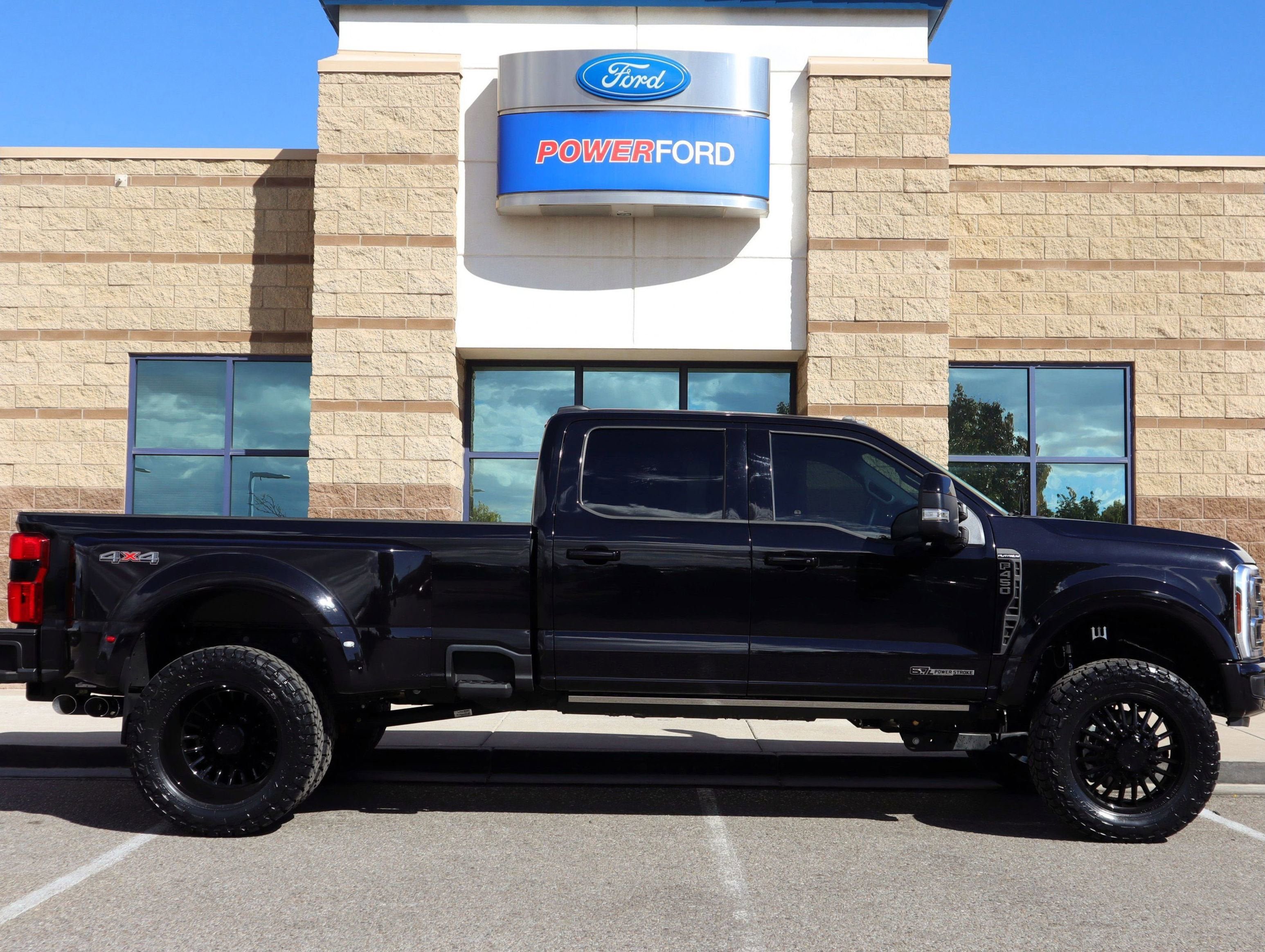 Used 2025 Ford F450 Platinum image 5