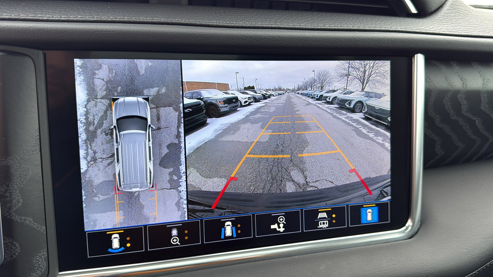 Used 2021 GMC Yukon Denali w/ Denali Premium Package image 20