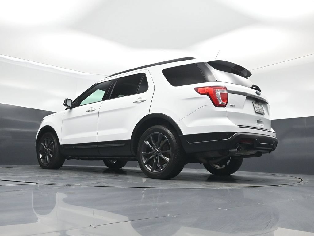 Used 2019 Ford Explorer XLT w/ Equipment Group 202A FWD image 45