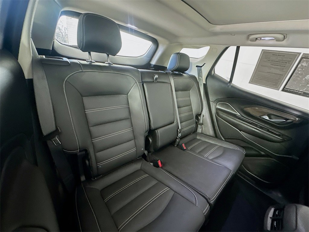 Used 2022 GMC Terrain Denali w/ Denali Premium Package image 28