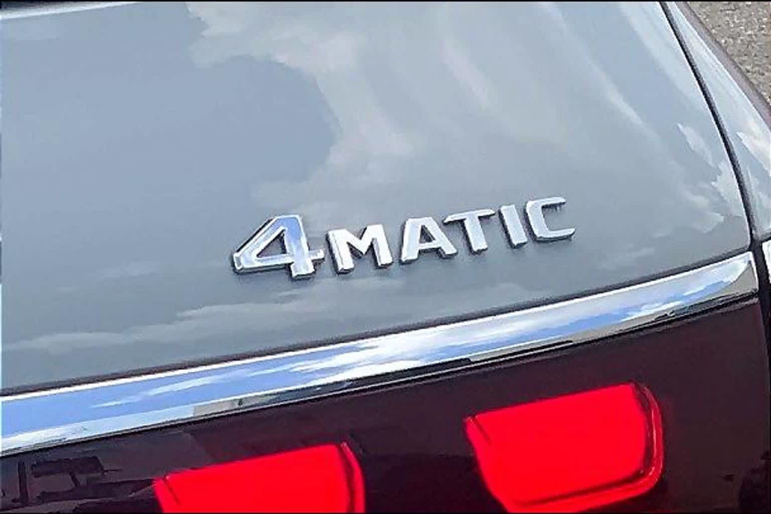 Used 2024 Mercedes-Benz GLS 450 4MATIC image 10