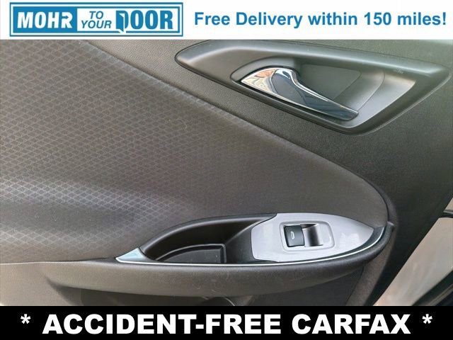 Used 2017 Chevrolet Malibu LT image 30