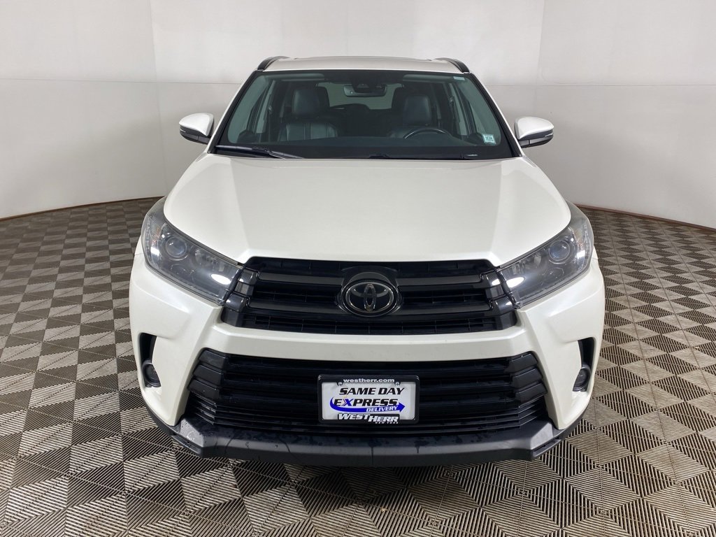 Used 2019 Toyota Highlander SE image 11