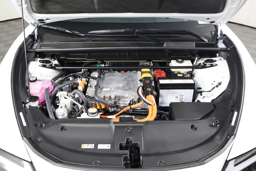 New 2026 Lexus RZ 350e 2WD w/ Accessory Package (Z2) image 9