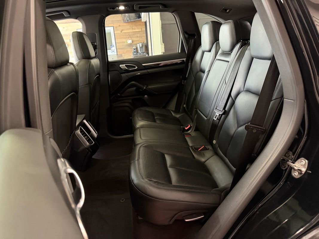 Used 2015 Porsche Cayenne Diesel image 21