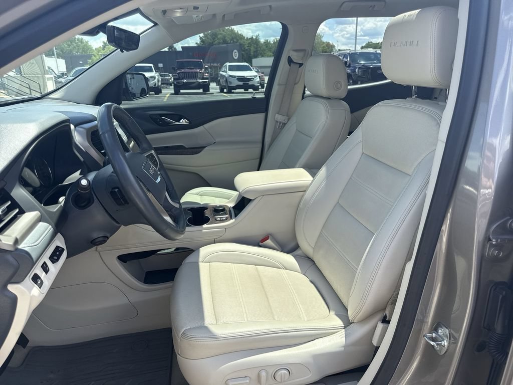 Certified 2023 GMC Acadia Denali w/ Denali Ultimate Package AWD/4WD image 19