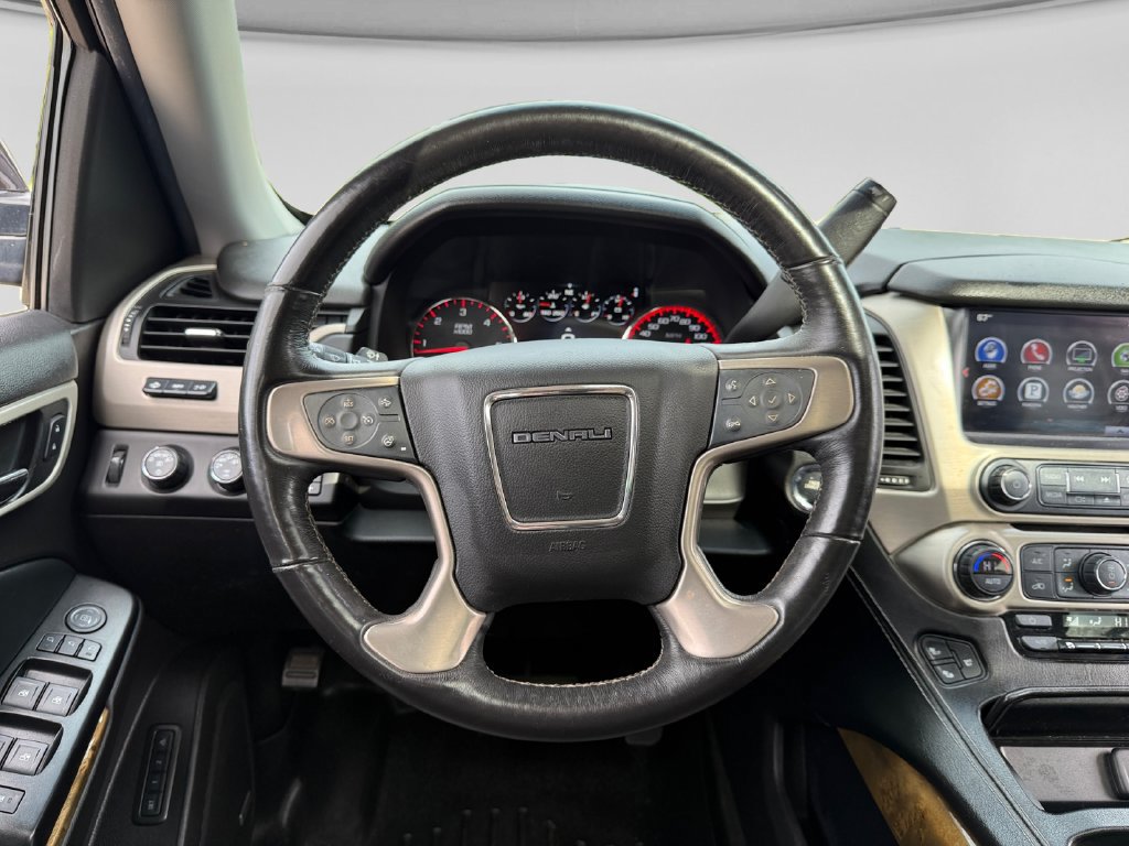 Used 2016 GMC Yukon Denali w/ Open Road Package AWD/4WD image 13