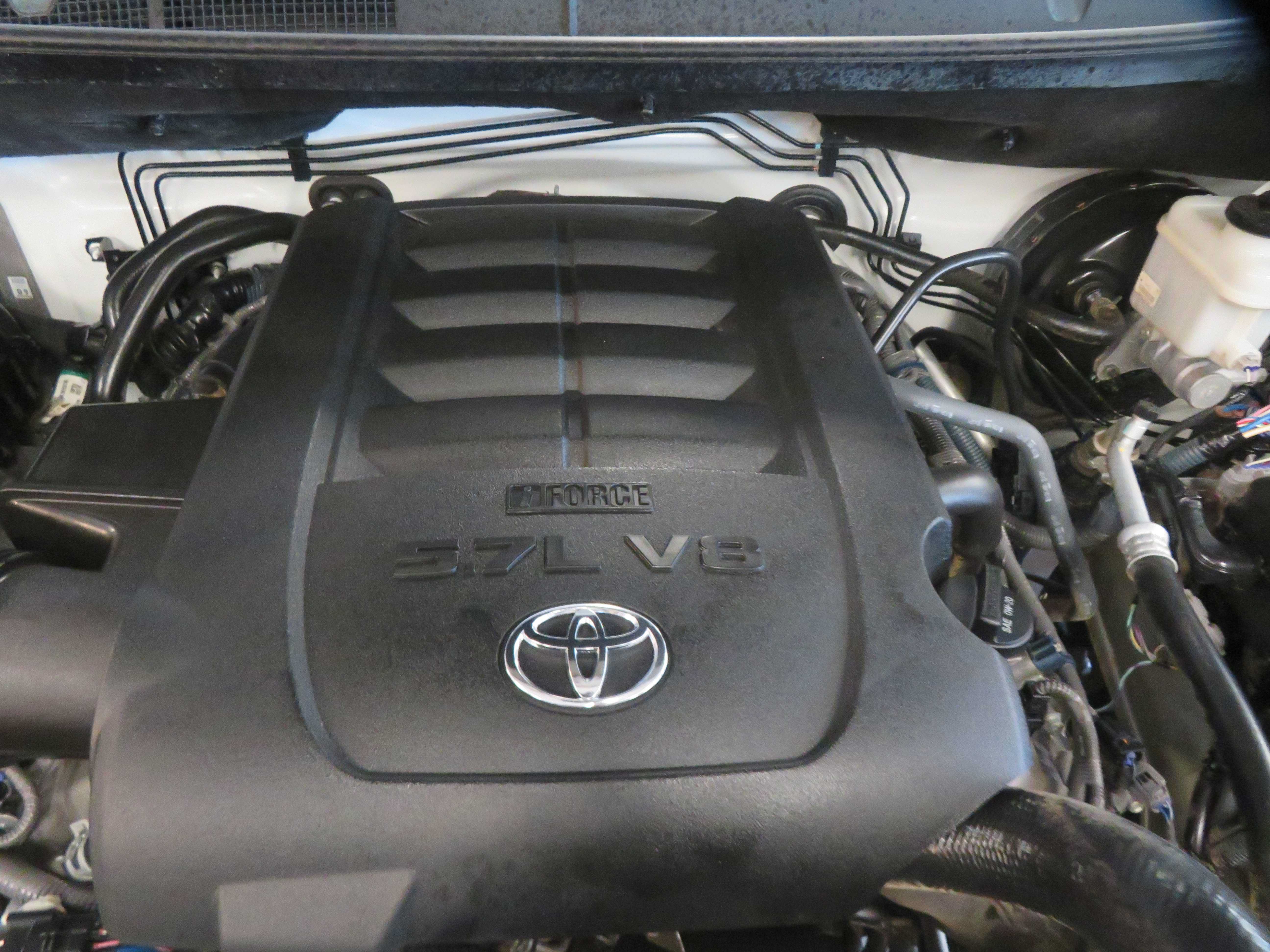 Used 2018 Toyota Tundra SR5 w/ SR5 Upgrade Package AWD/4WD image 55