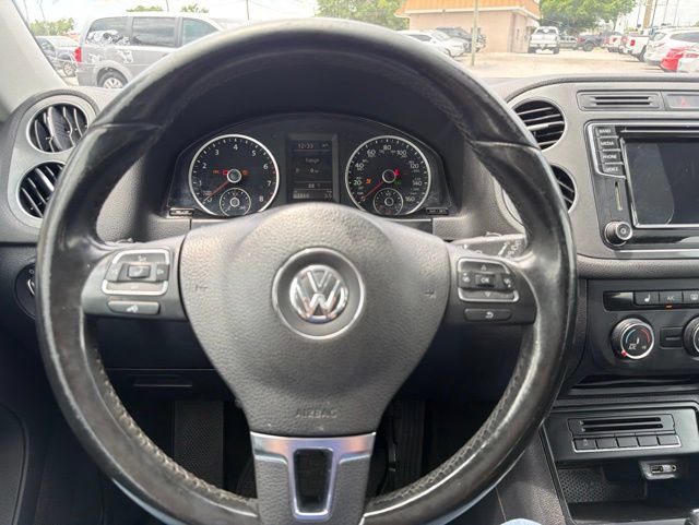 Used 2017 Volkswagen Tiguan S FWD image 16