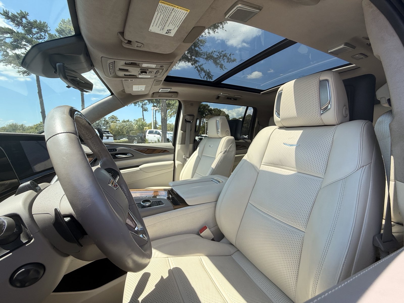 Used 2024 Cadillac Escalade ESV Sport Platinum AWD/4WD image 28