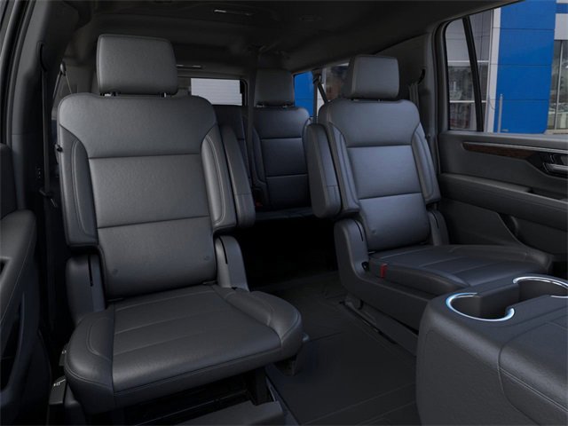 New 2026 Chevrolet Suburban Z71 w/ Comfort Package image 17