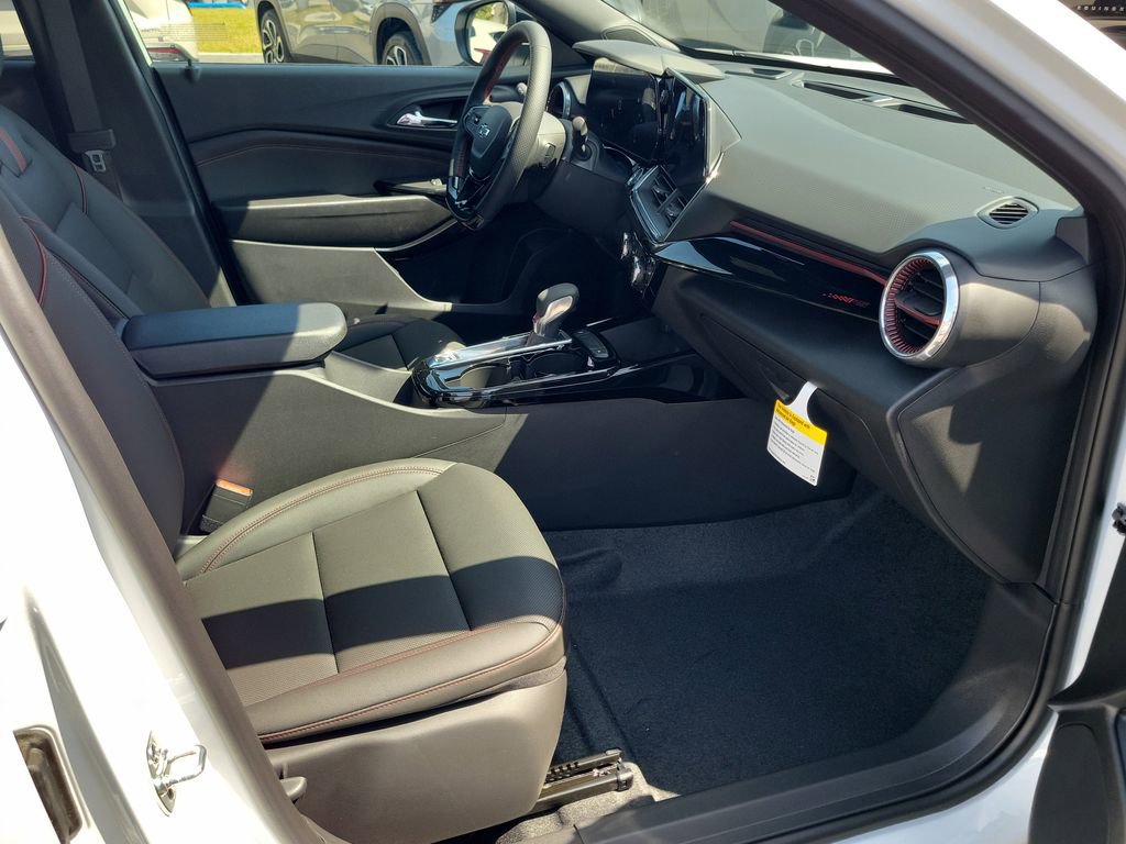 New 2026 Chevrolet Trax RS w/ Driver Confidence Package FWD image 15