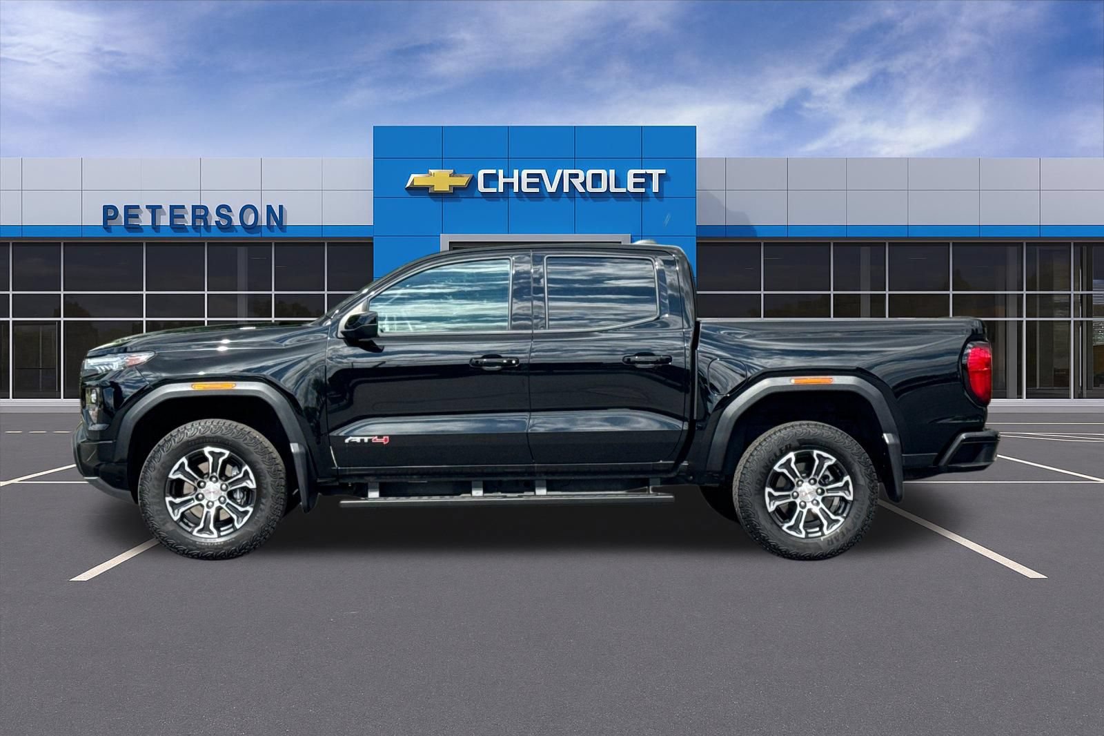 Used 2025 GMC Canyon AT4 AWD/4WD image 7
