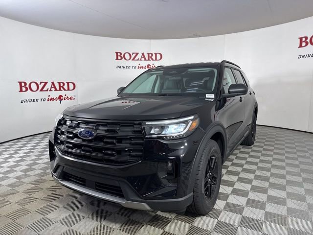 New 2025 Ford Explorer Active w/ Active Comfort Package image 4