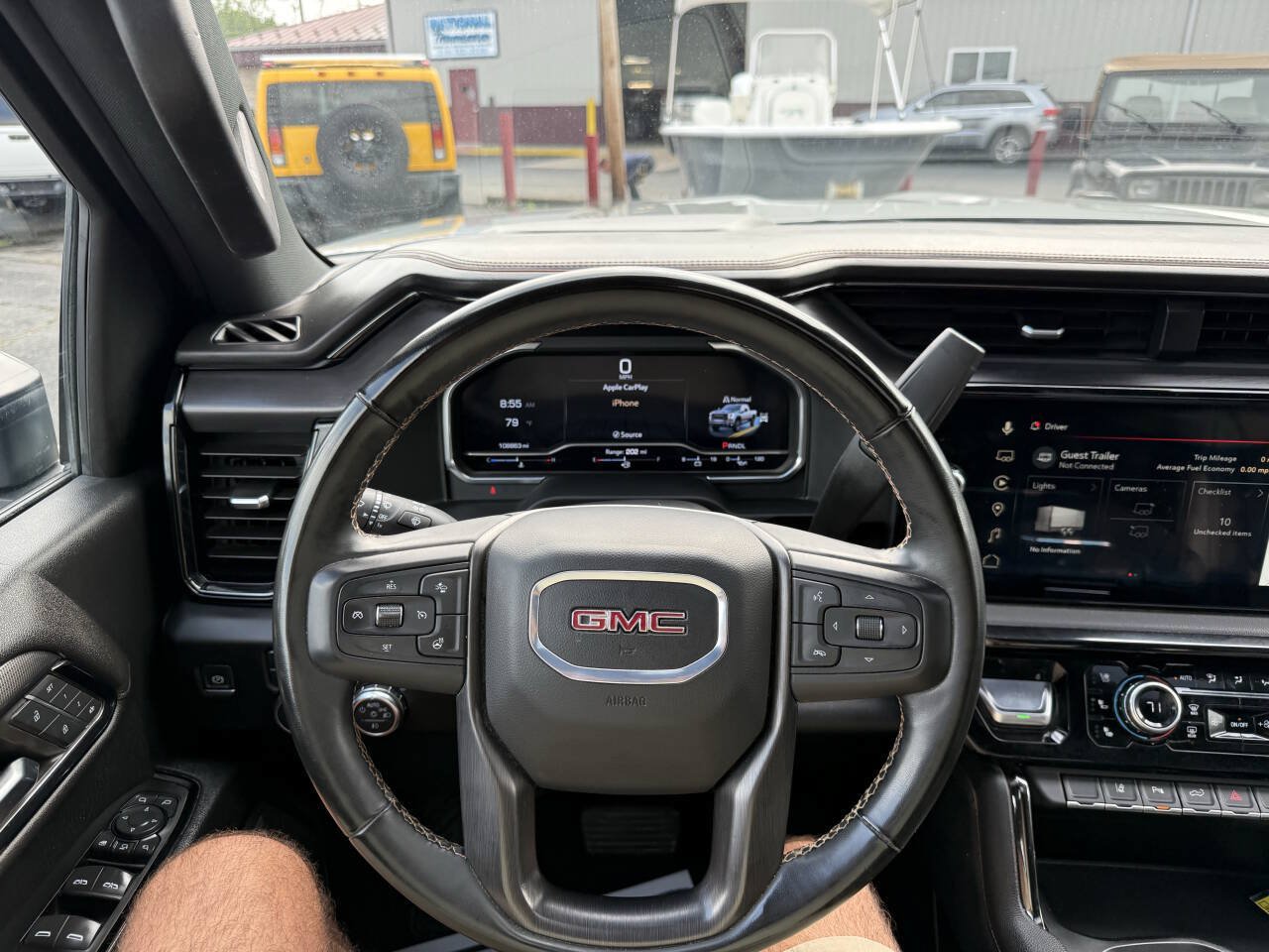 Used 2024 GMC Sierra 2500 AT4 w/ AT4 Premium Plus Package AWD/4WD image 15