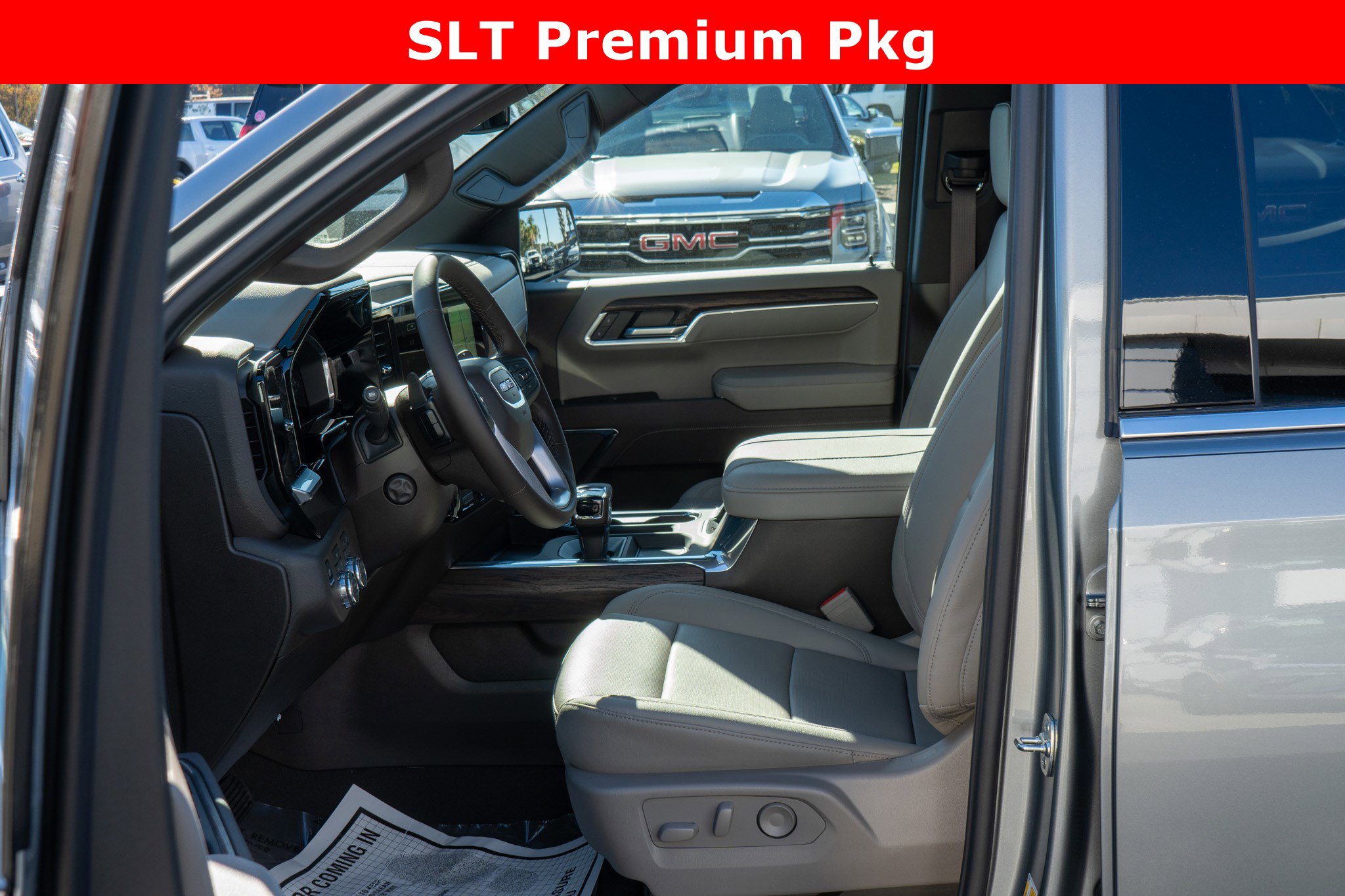 New 2026 GMC Sierra 1500 SLT w/ SLT Premium Package AWD/4WD image 18