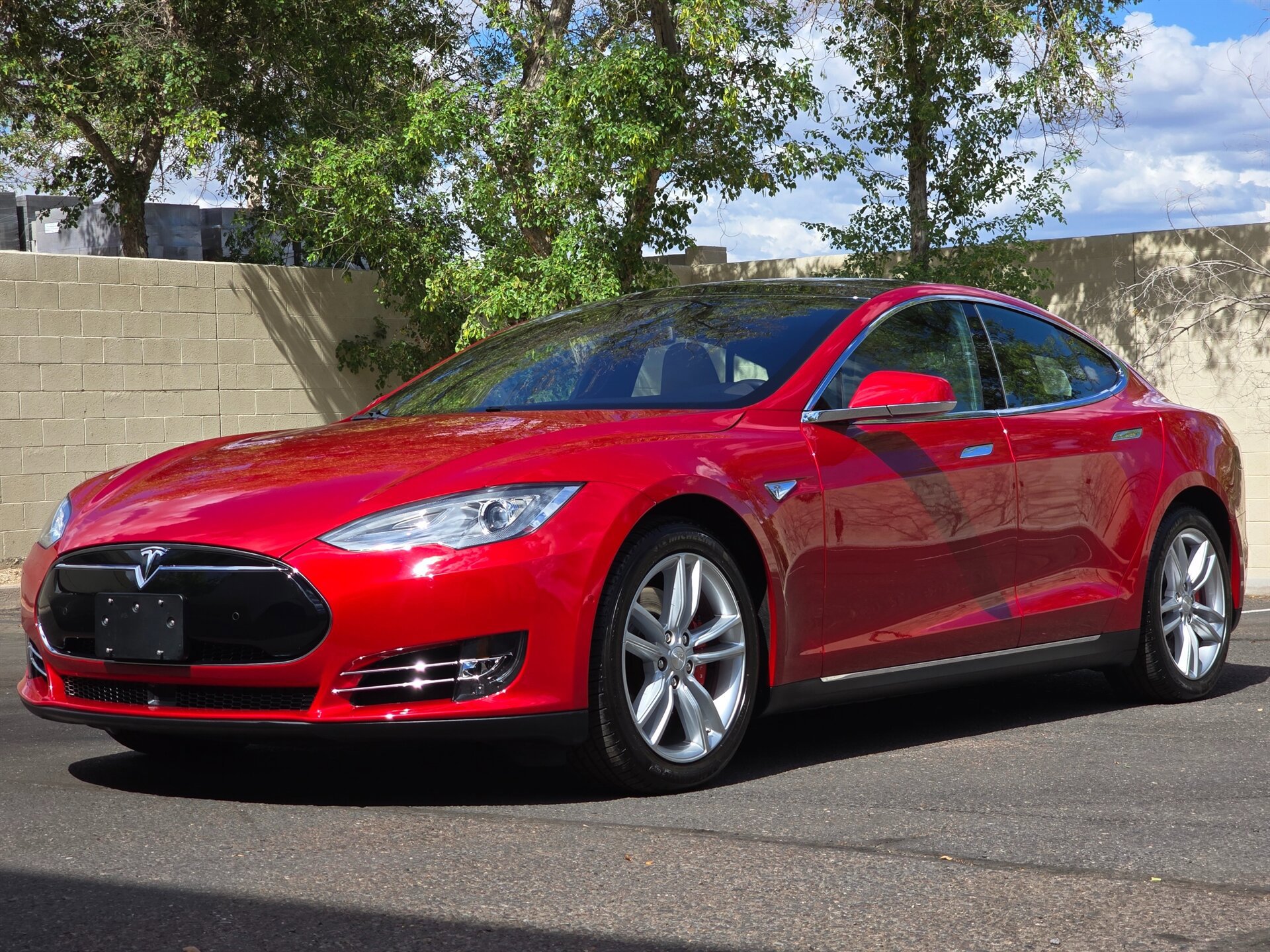 Used 2016 Tesla Model S P90D AWD/4WD image 5