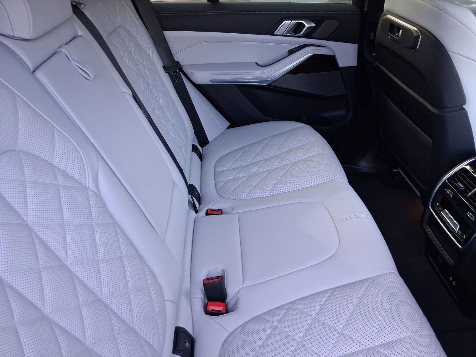 Used 2026 BMW X5 xDrive50e AWD/4WD image 30
