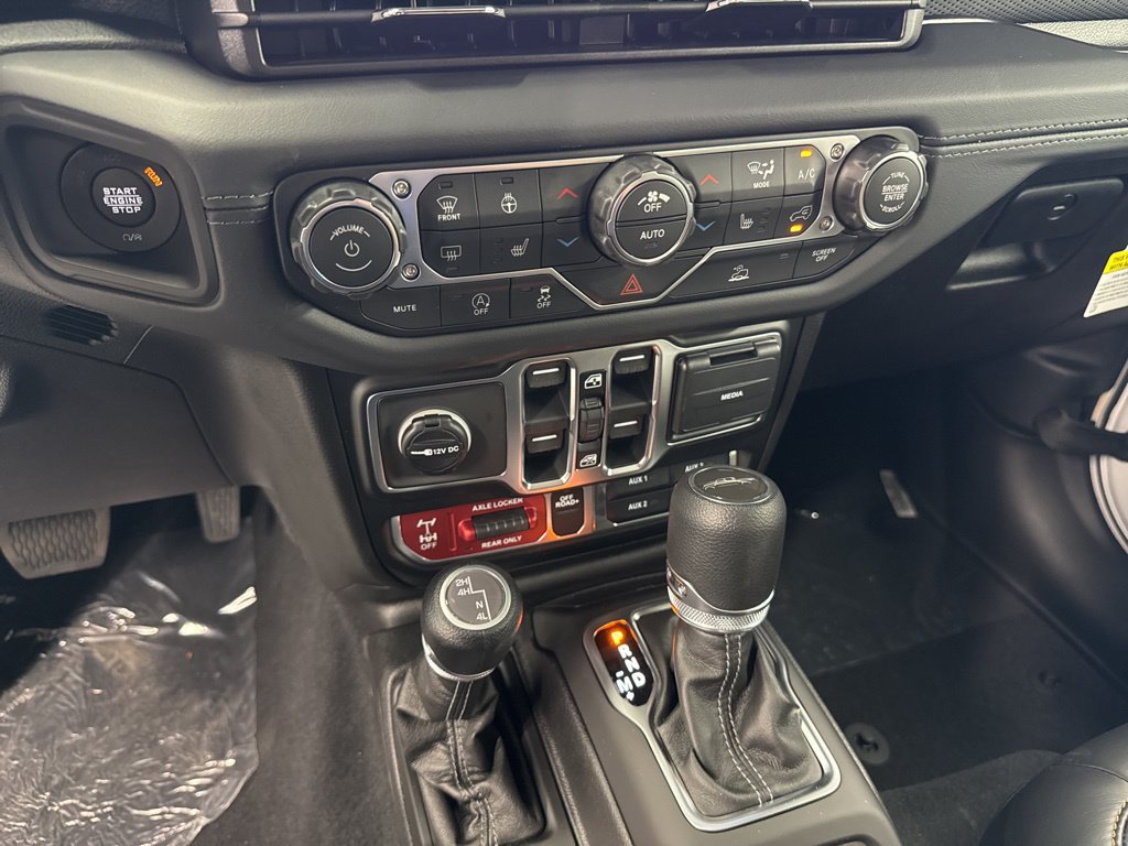 New 2026 Jeep Gladiator Mojave AWD/4WD image 22